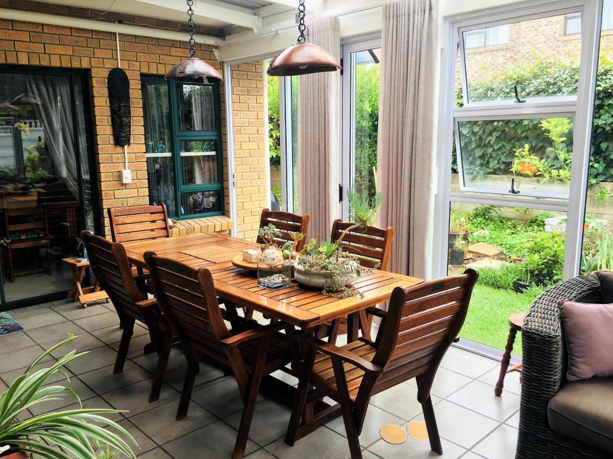 The Sun Catcher Bed & Breakfast Struisbaai Exterior photo