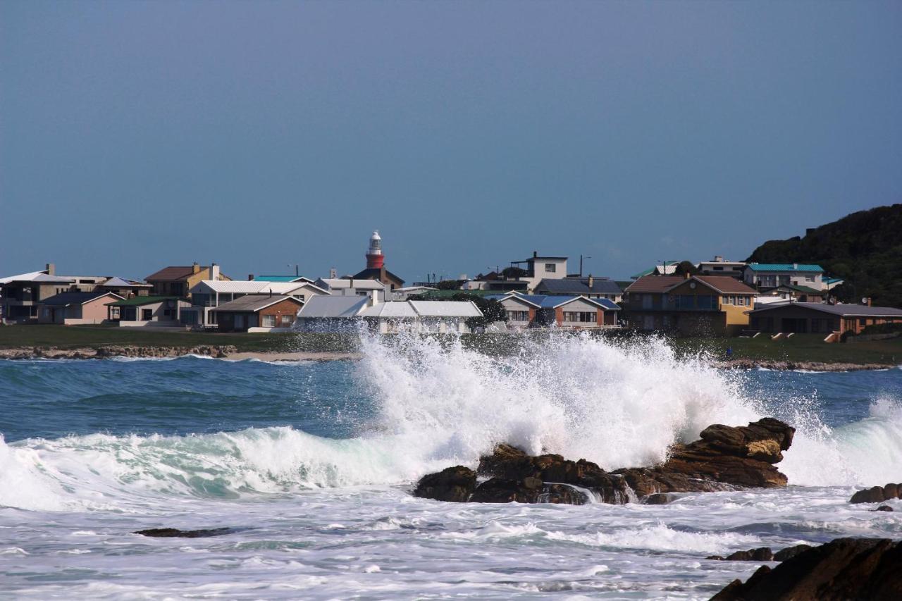 The Sun Catcher Bed & Breakfast Struisbaai Exterior photo