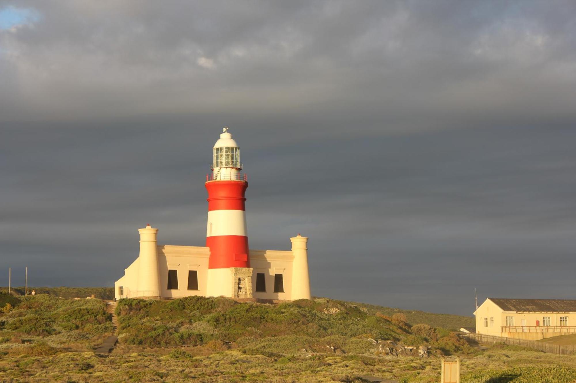 The Sun Catcher Bed & Breakfast Struisbaai Exterior photo